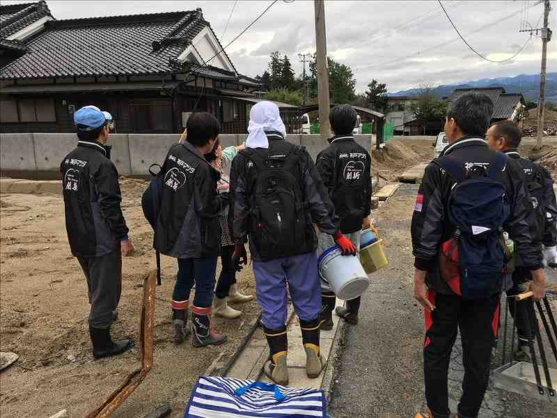 第18便　2017年10月18日出発　8名　朝倉市