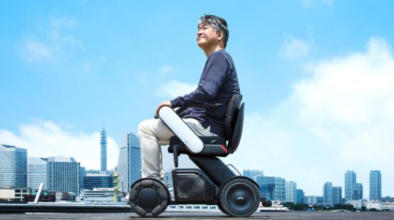 次世代型電動車椅子「WHILL」